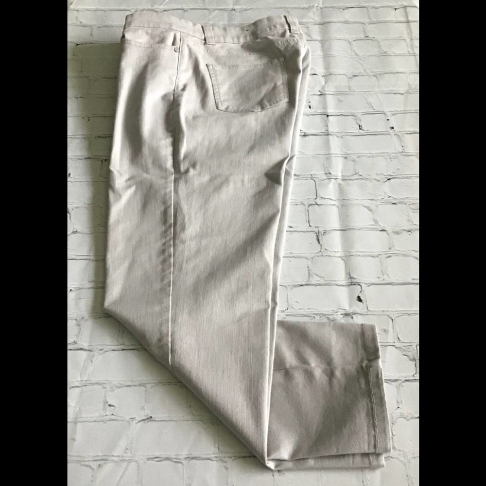 Talbots Boyfriend Jeans Size 10 Light Gray